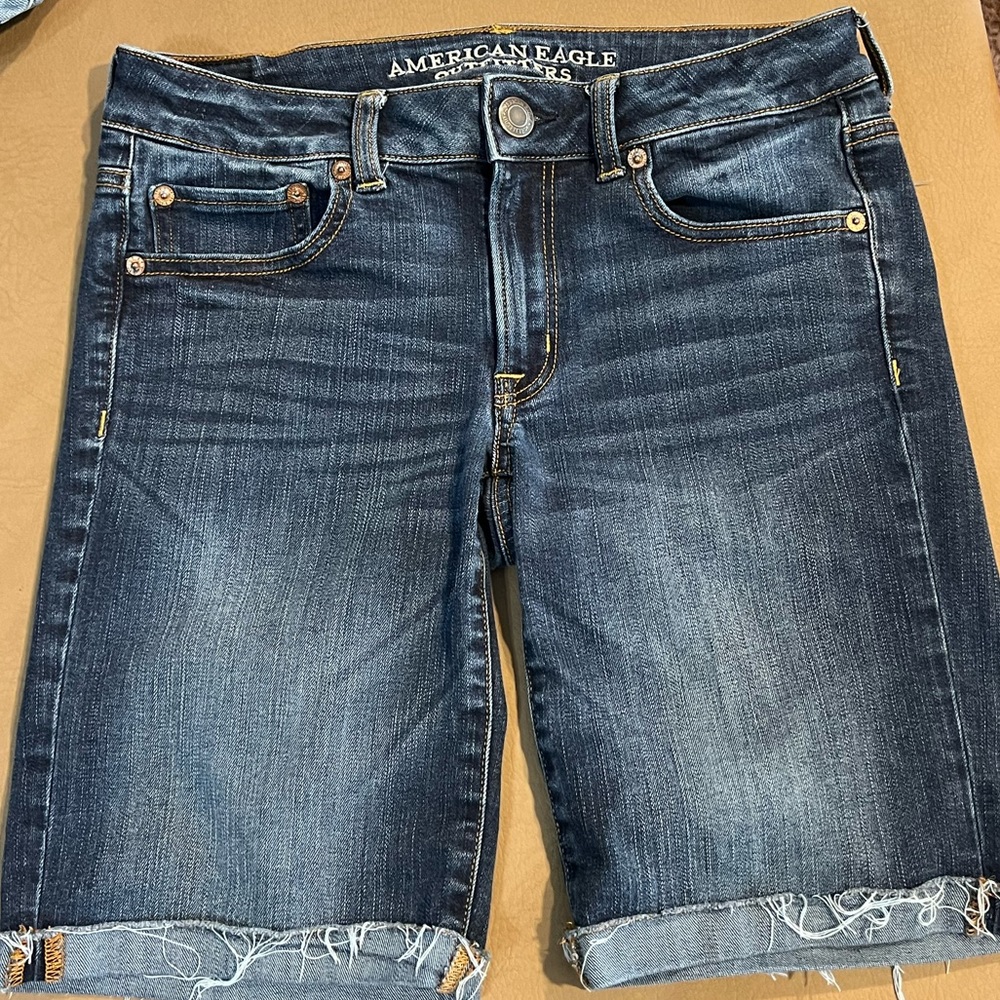 American Eagle Bermuda Shorts